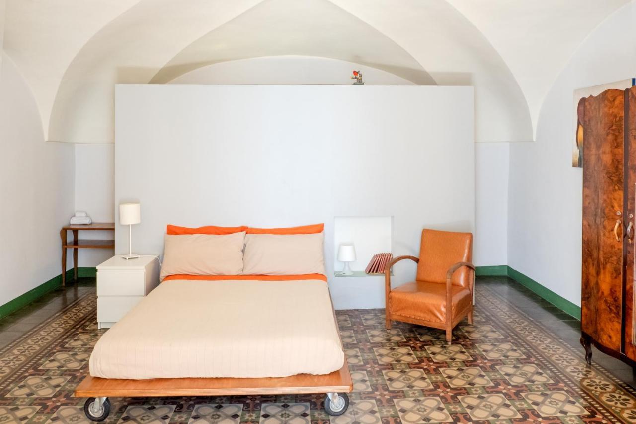 Tre Vie Apartment Con Terrazzo Giardino Pensile Катанія Екстер'єр фото