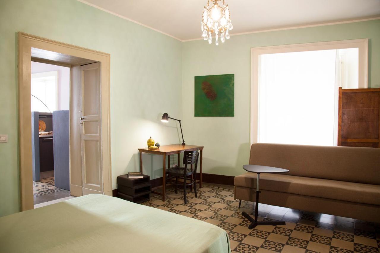 Tre Vie Apartment Con Terrazzo Giardino Pensile Катанія Екстер'єр фото