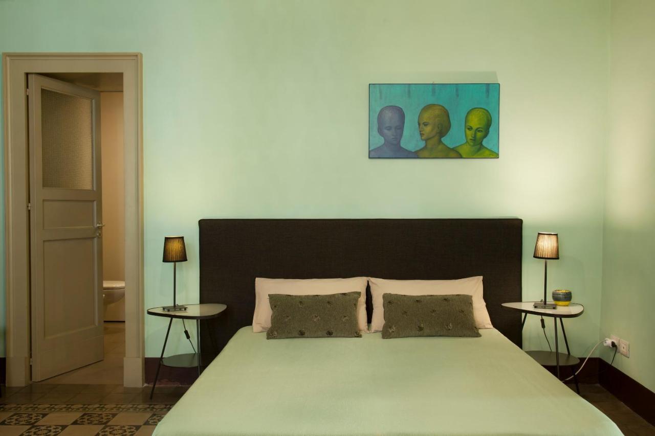 Tre Vie Apartment Con Terrazzo Giardino Pensile Катанія Екстер'єр фото