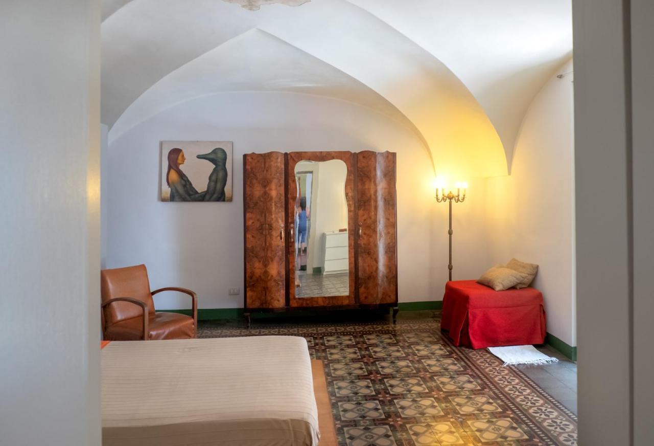 Tre Vie Apartment Con Terrazzo Giardino Pensile Катанія Екстер'єр фото